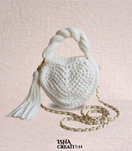 Heart Charm Crochet Handbag – Off White