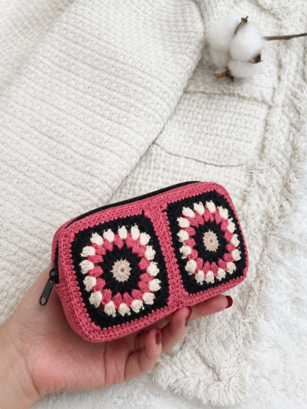 Rosé Noir Crochet Pouch